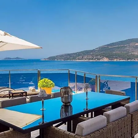 Sleeps 10 Pool Air Con Wifi *