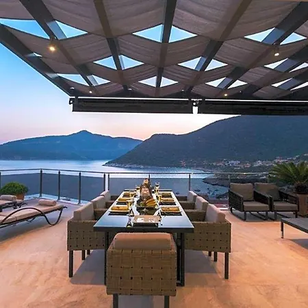 Sleeps 10 Pool Air Con Wifi * Καλκάν